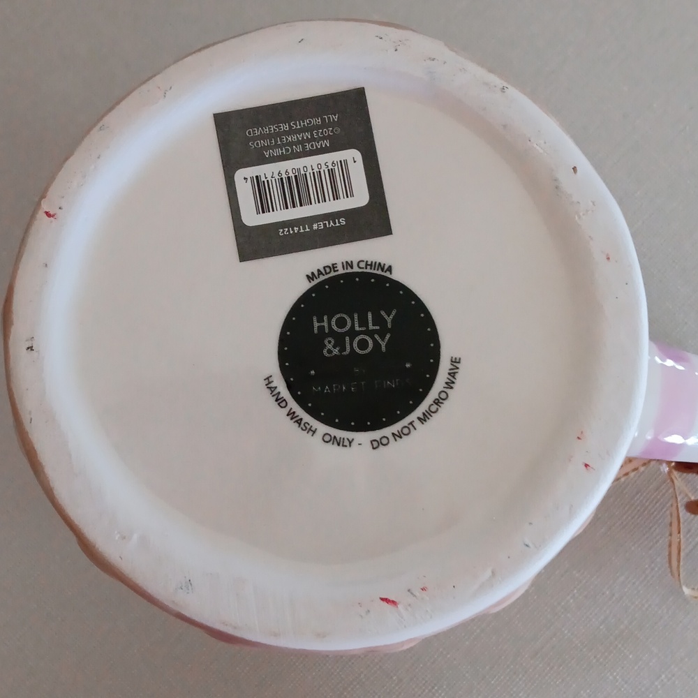 New!Viral Holly&Joy Gingerbread House Mug - Picture 4 of 5